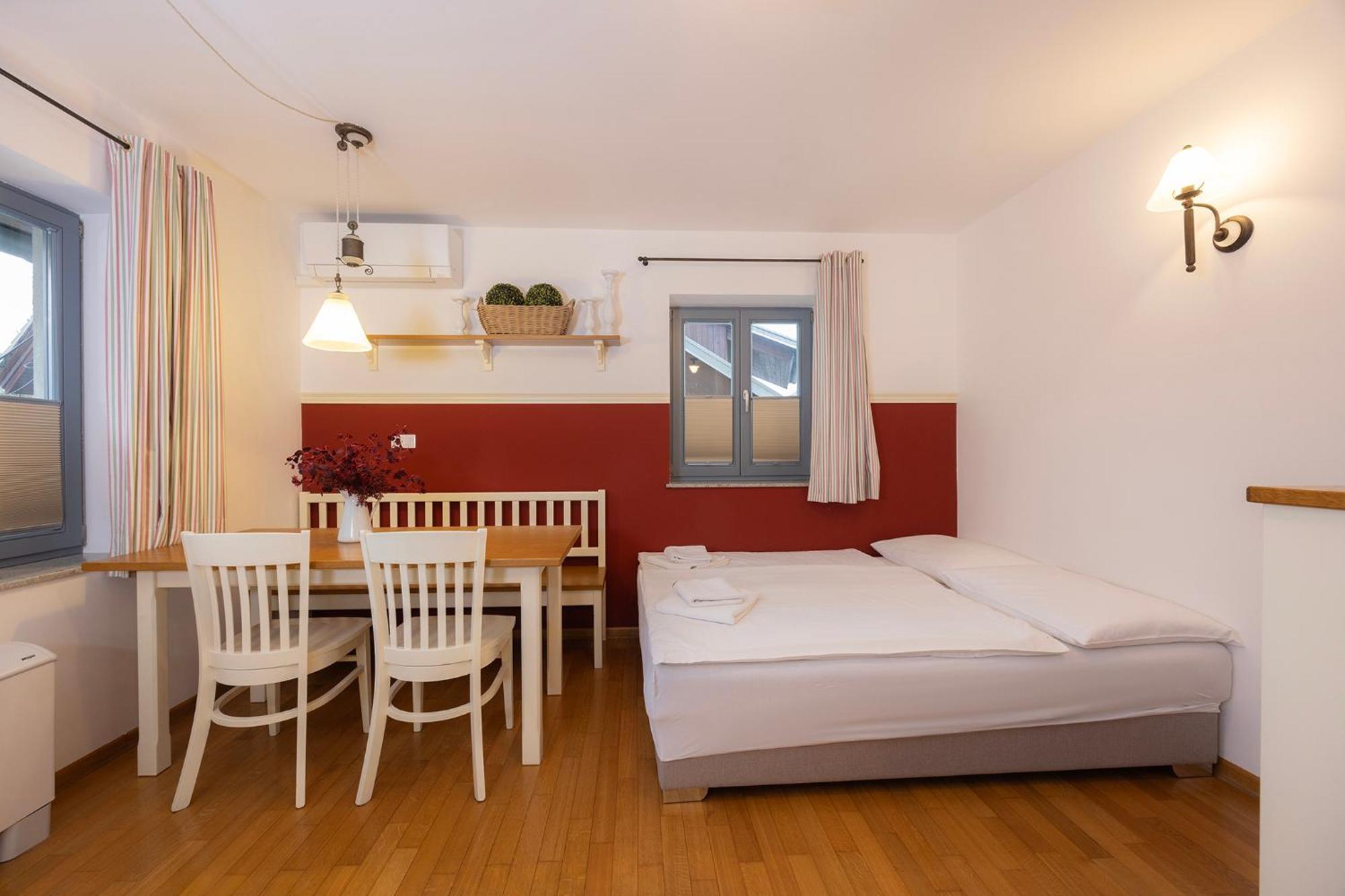 Lakeside Apartments Блед Номер фото